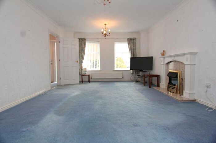 4 Bedroom House For Sale In Marine Drive, Barry, CF62