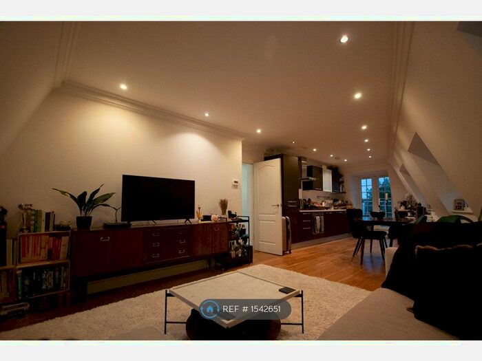 2 Bedroom Flat To Rent In Queens Crescent, London, NW5