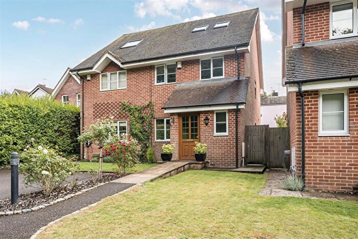 4 Bedroom Semi-Detached House For Sale In Copse Road, Hammer, Haslemere, GU27