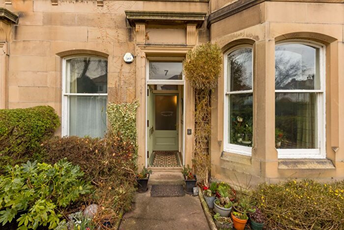 3 Bedroom Flat For Sale In Morningside Gardens, Edinburgh, EH10
