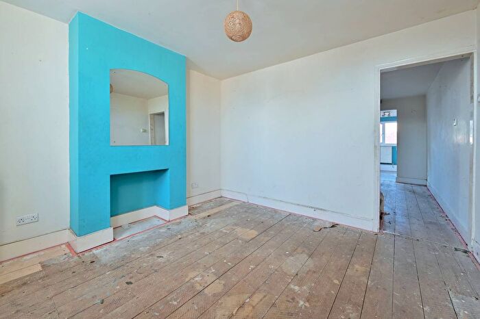 2 Bedroom Terraced House For Sale In Fearnley Street, Watford, Rd, Watford, WD18