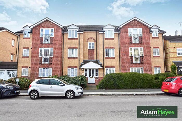 1 Bedroom Apartment For Sale In Hutton Grove, North Finchley, N12