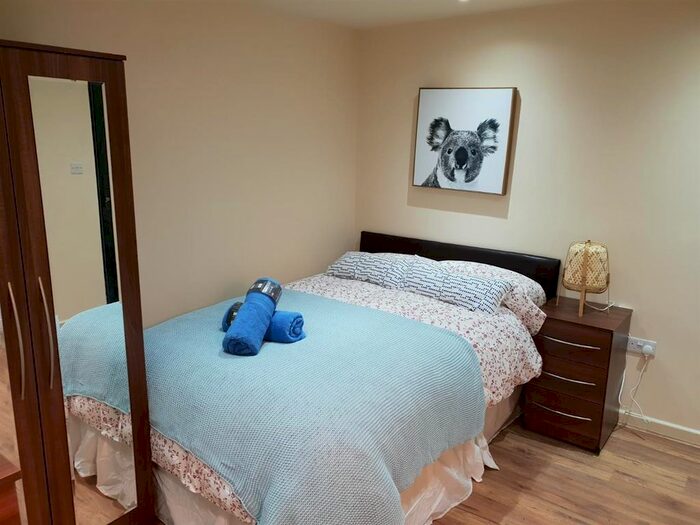 Studio To Rent In Chatsworth Road, Mapesbury, London, NW2