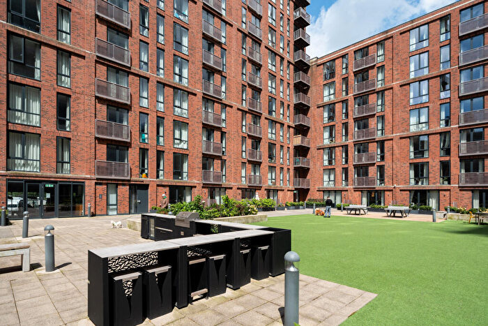 1 Bedroom Apartment To Rent In Back Hulme Street, Manchester, Greater Manchester, M5