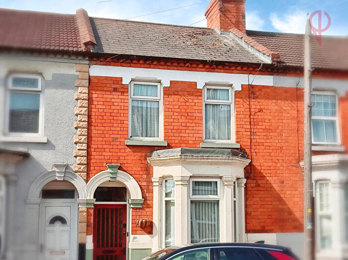 2 Bedroom Terraced House For Sale In Talbot Road, Northampton, NN1