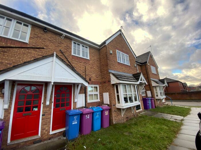 2 Bedroom Flat To Rent In Lockfields View, L3