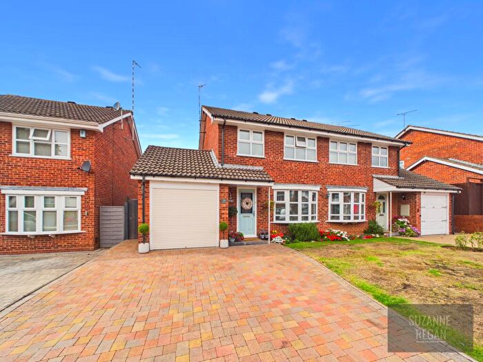 3 Bedroom Semi-Detached House For Sale In Leacrest Road, Keresley, Coventry, CV6