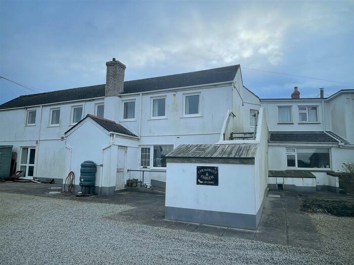 1 Bedroom Flat To Rent In Tregiffian, Sennen, Penzance, TR19