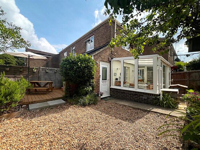 2 Bedroom Maisonette For Sale In Gershwin Road, Basingstoke, RG22