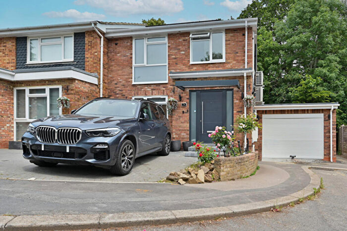 4 Bedroom Semi-Detached House For Sale In Runnelfield, Harrow On The Hill, South Harrow, HA1