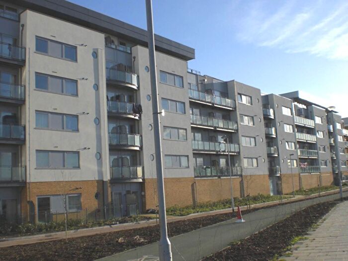 2 Bedroom Flat To Rent In Defence Close, West Thamesmead, SE28