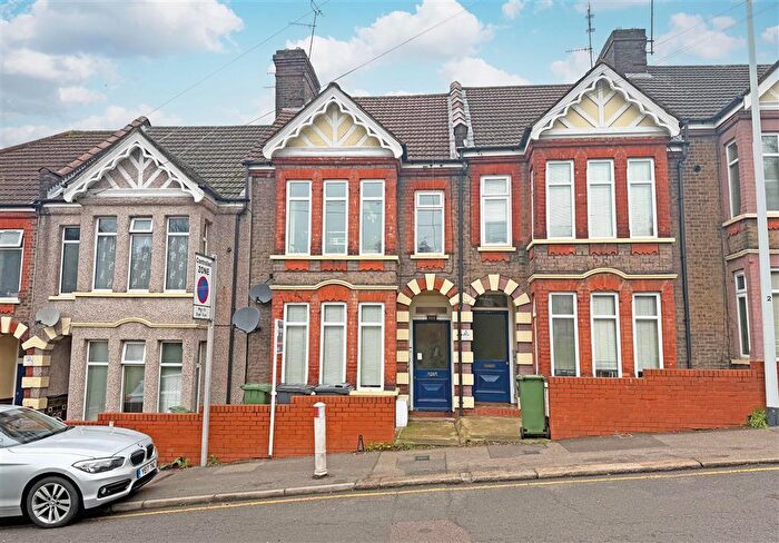 6 Bedroom Terraced House For Sale In High Town Road, Luton, LU2