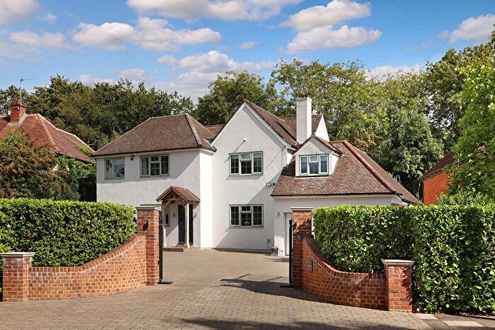 5 Bedroom Country House For Sale In Seer Mead, Seer Green, Beaconsfield, Buckinghamshire, HP9