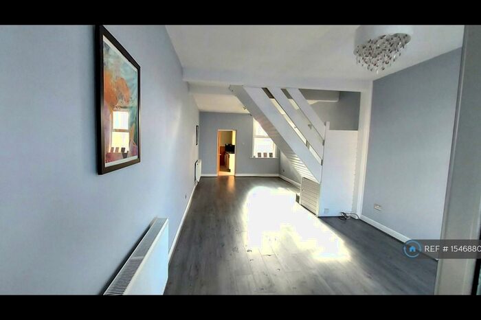 3 Bedroom Terraced House To Rent In North Street, Coventry, CV2