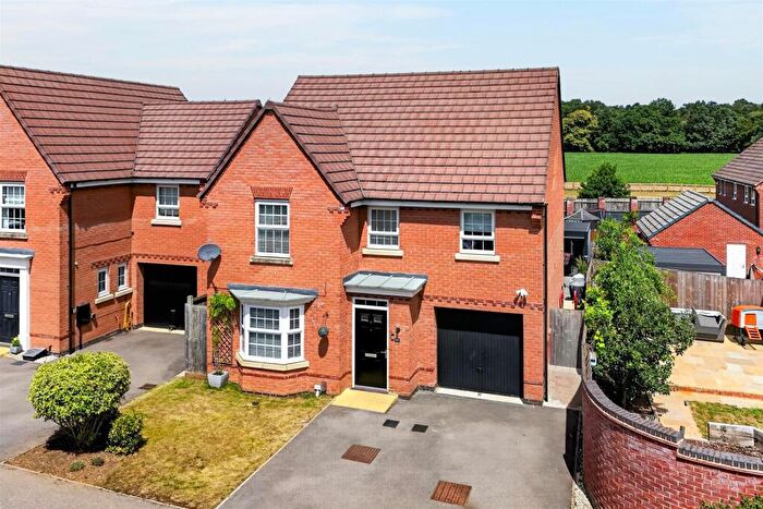 4 Bedroom Detached House For Sale In , Irons Road, Lower Harlestone, NN5