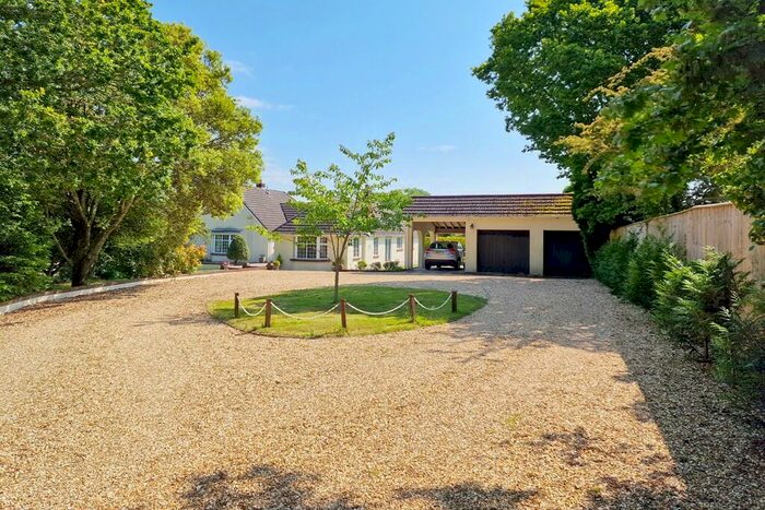 3 Bedroom Detached House For Sale In Brownhill Road, Wootton, New Milton, Hampshire, BH25