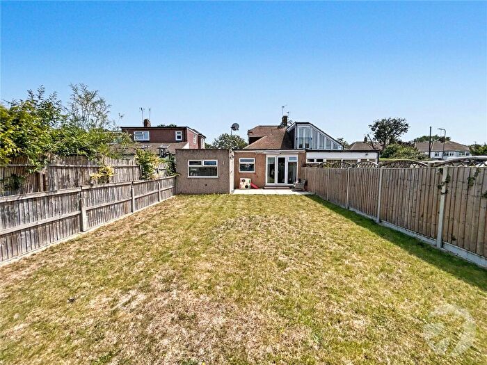 3 Bedroom Bungalow For Sale In Riverside Road, Sidcup, Kent, DA14