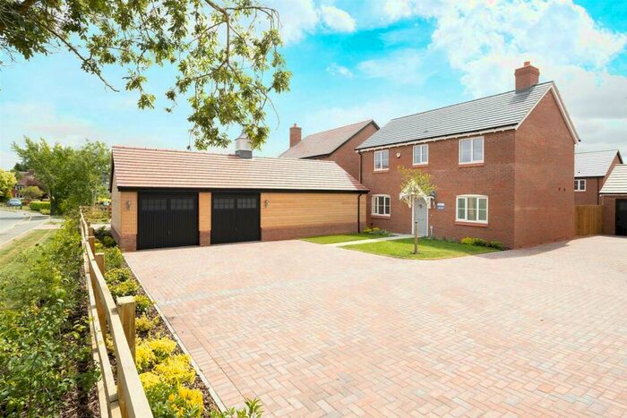 4 Bedroom Detached House For Sale In Rugby Road, Swinford, Lutterworth, LE17