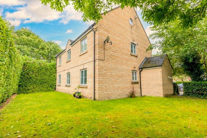 2 Bedroom Flat To Rent In Corncrake Way, Bicester, Oxfordshire OX26