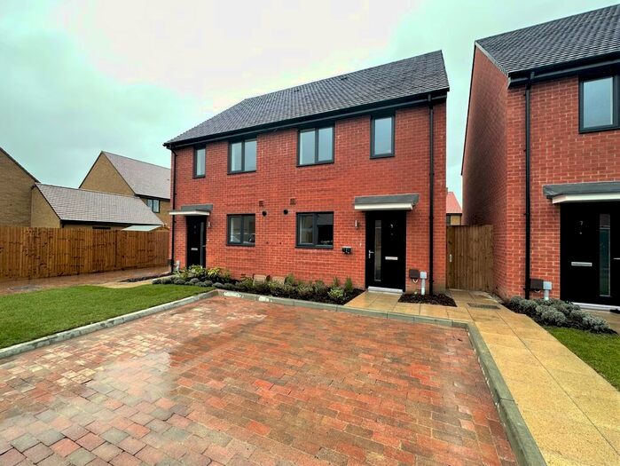 2 Bedroom Property To Rent In Hop Lane, Kingsnorth, Ashford, TN25