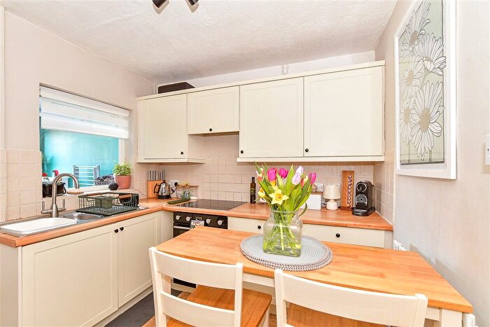 2 Bedroom Terraced House For Sale In Howland Road, Marden, Tonbridge, Kent, TN12