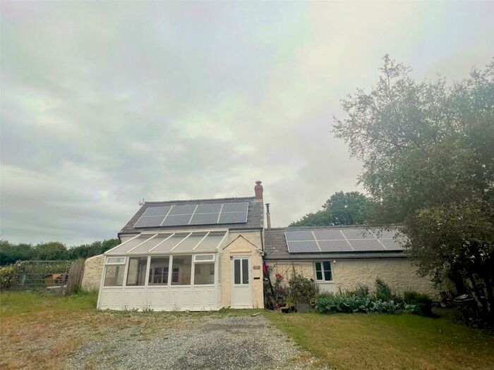 3 Bedroom Detached House For Sale In Fishguard Road, Haverfordwest, SA62