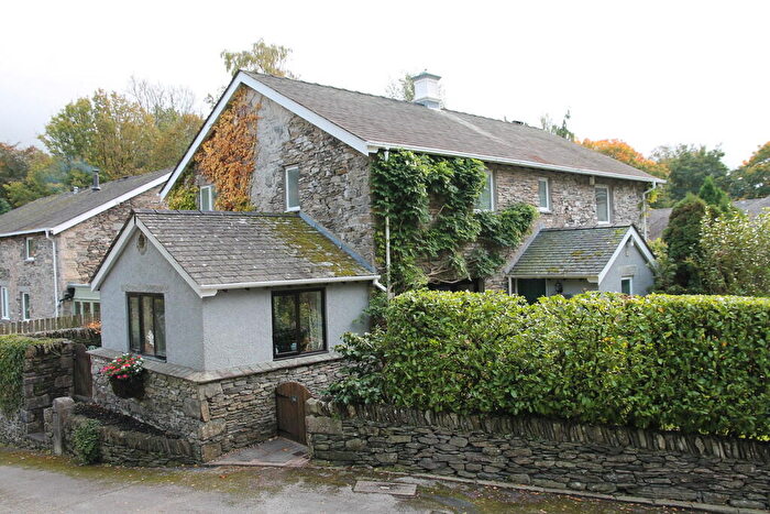 3 Bedroom Barn Conversion For Sale In Landing How, Lakeside, LA12