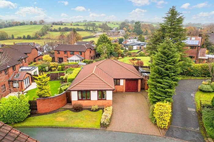 3 Bedroom Bungalow For Sale In Bryngs Drive, Bolton, BL2