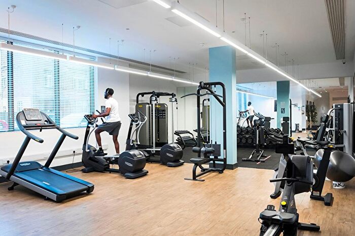 2 Bedroom Flat To Rent In Kooky Staines, Fairfield Avenue Staines-Upon-Thames, TW18