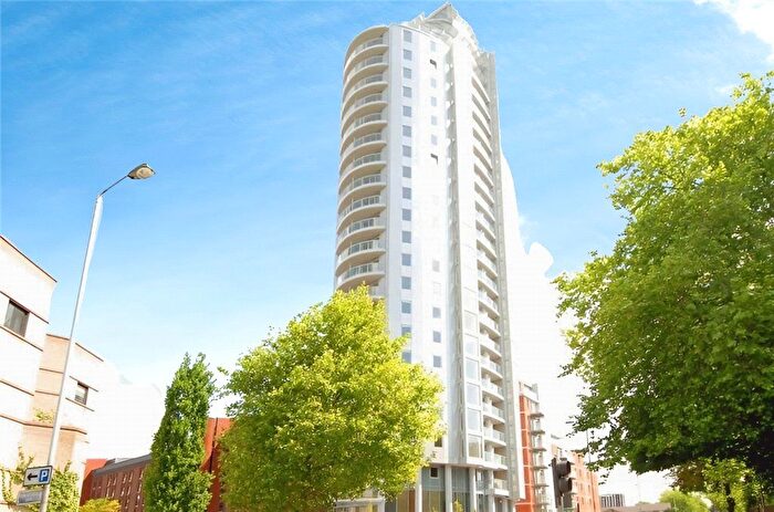 1 Bedroom Flat To Rent In Altyre Road, Croydon, CR0