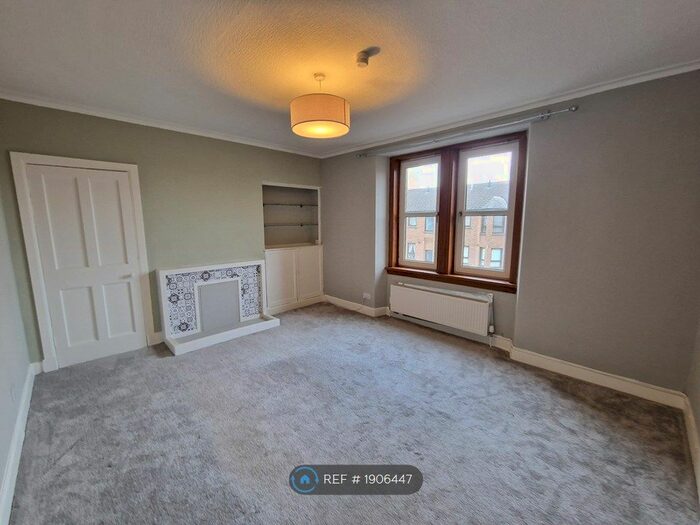 2 Bedroom Flat To Rent In Strathmartine Road, Dundee, DD3