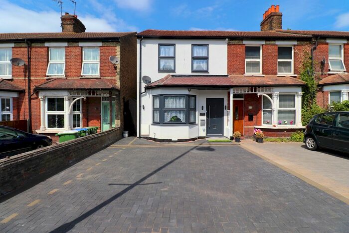 3 Bedroom End Of Terrace House To Rent In Crayford Road, Dartford, DA1