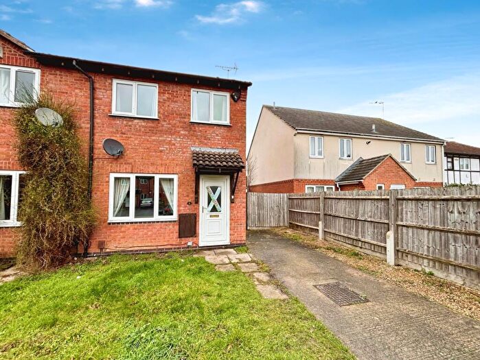 3 Bedroom Semi Detached House For Sale In Maythorn Drive, Cheltenham, Gloucestershire, GL51