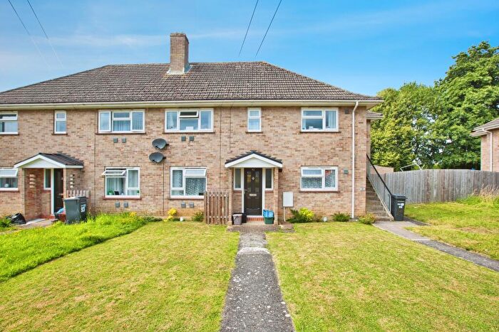 2 Bedroom Flat For Sale In Taranto Hill, Ilchester, Somerset, BA22