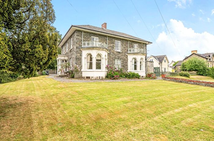 5 Bedroom Semi-Detached House For Sale In The Strand, Builth Wells, Powys, LD2