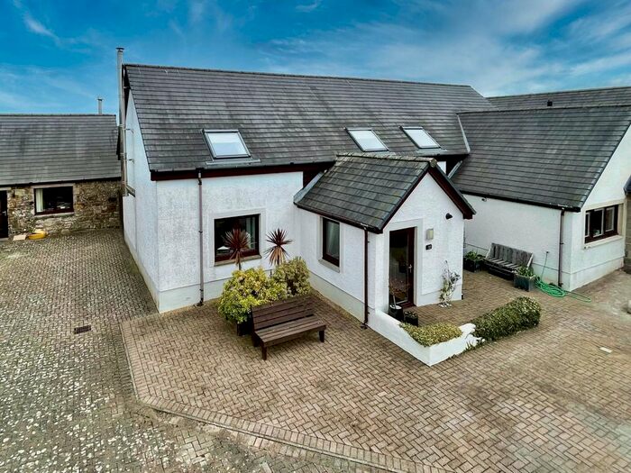 3 Bedroom Terraced House For Sale In Kilbirnie, KA25