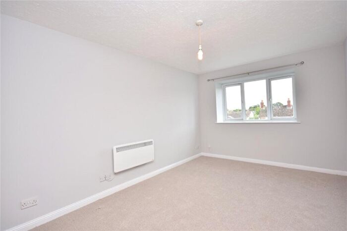 2 Bedroom Apartment To Rent In Sovereign Court, Aylesbury, HP19