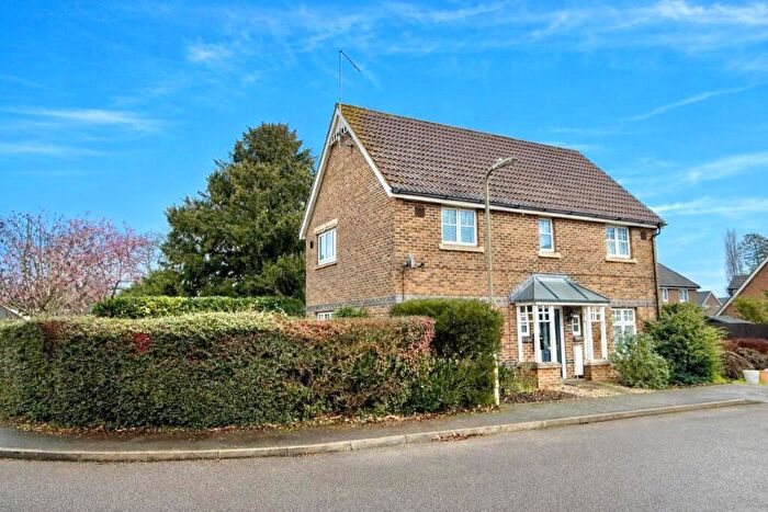 4 Bedroom Detached House For Sale In Bittern Close, Aldershot, Hampshire, GU11