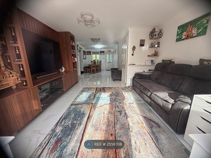 3 Bedroom Semi-Detached House To Rent In Epsom Close, Stevenage, SG1