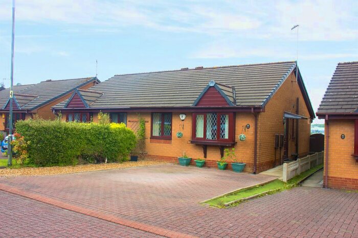 2 Bedroom Bungalow To Rent In Lynwood Close, Darwen BB3