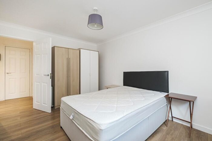 2 Bedroom Apartment To Rent In Tideway Court, Rotherhithe Street, SE16