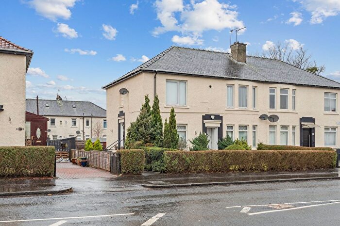 2 Bedroom Flat For Sale In Polnoon Avenue Glasgow, G13