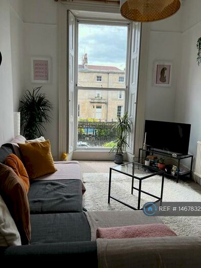 2 Bedroom Flat To Rent In Pembroke Road, Clifton, Bristol, BS8