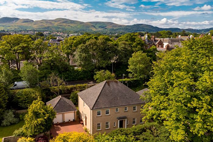 5 Bedroom Villa For Sale In Glenlockhart, Edinburgh, EH10