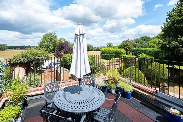 3 Bedroom Maisonette For Sale In Ranmore Common, Dorking, RH5