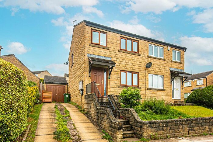 3 Bedroom Semi-Detached House For Sale In Stocks Green Drive, Totley, S17