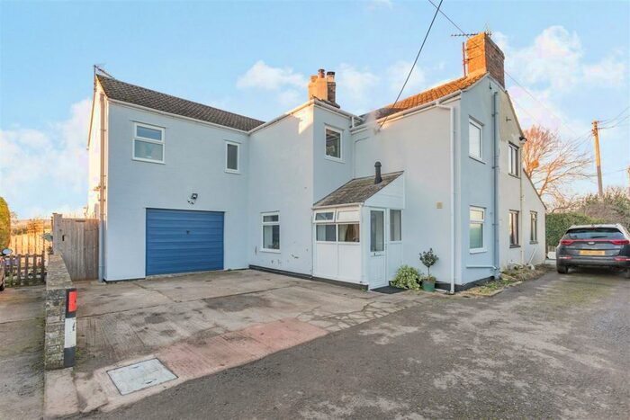 4 Bedroom Semi-Detached House For Sale In Denmark Villas, Westbury-on-severn, GL14