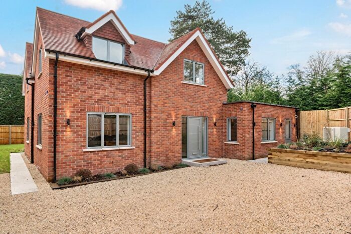 3 Bedroom Detached House To Rent In Brockenhurst Road, Ascot, SL5