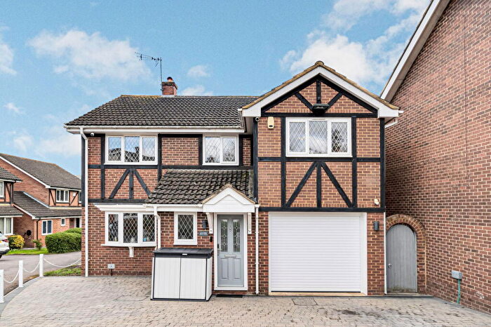 4 Bedroom Detached House For Sale In Farley Copse, Bracknell, RG42