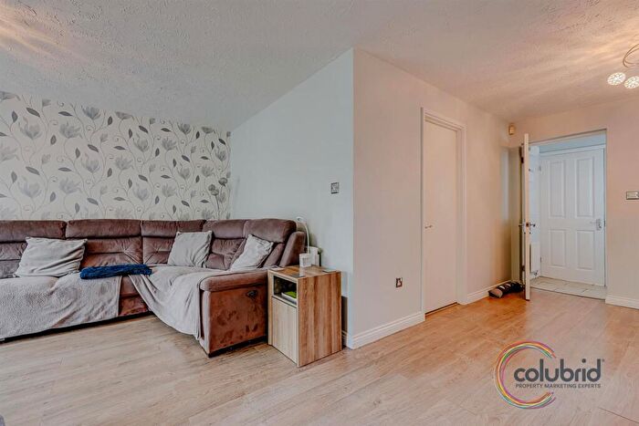 3 Bedroom Terraced House For Sale In Hove Close, Grays, RM17